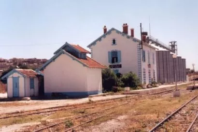 LA GARE DE TRAINS - LE KEF