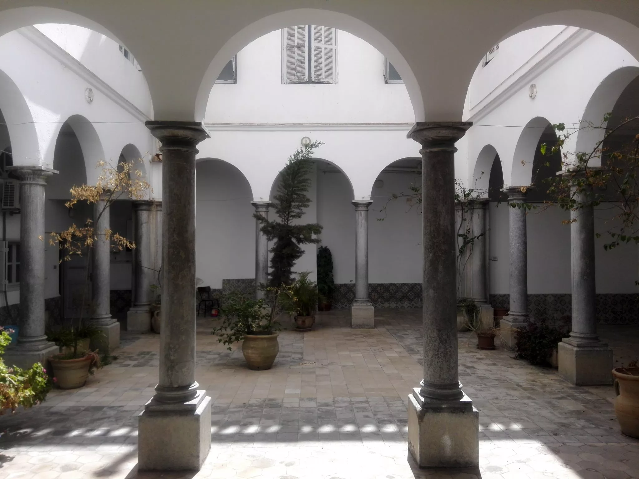 BIBLIOTHEQUE DIOCESAINS DE TUNIS