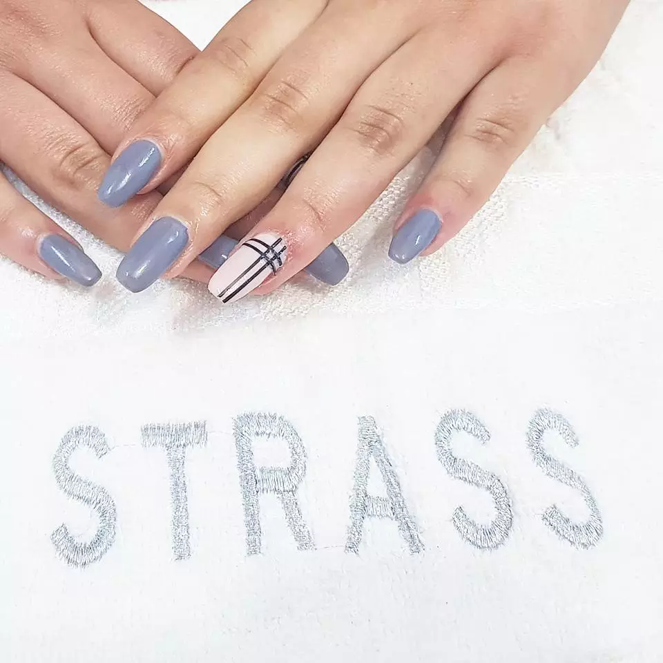 STRASS NAILS - EZZAHRA