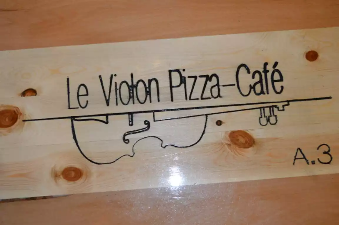 LE VIOLON CAFE & PIZZA - LE KEF